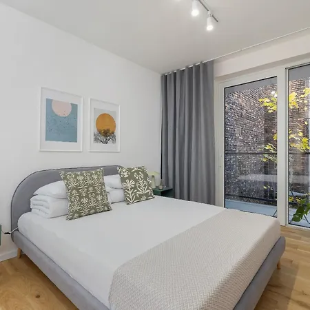 Kalwaryjska 34 Street With Balcony アパート